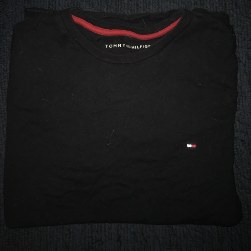 Tommy Hilfiger men’s small black shirt